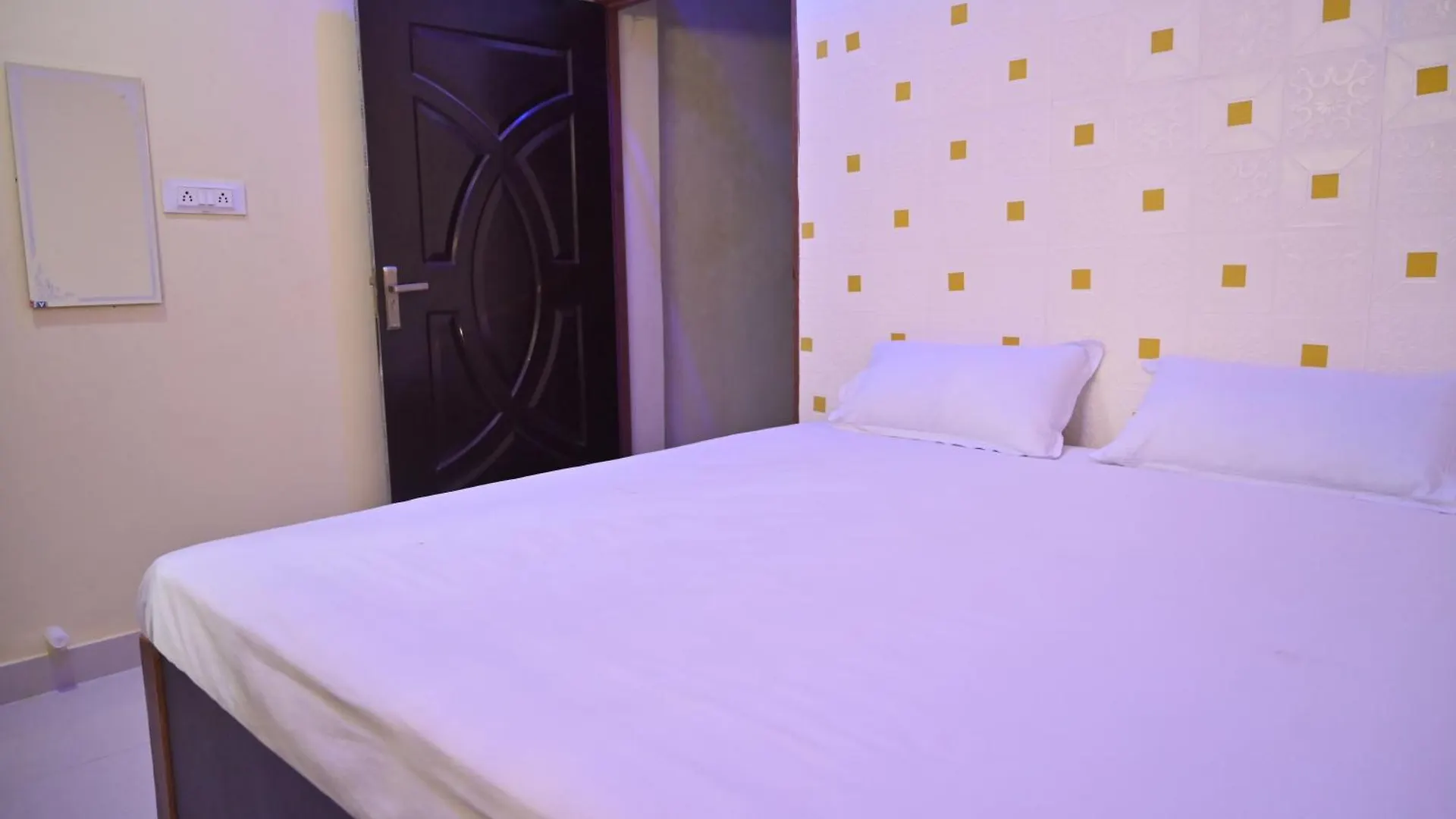 New Kashi Paying Guest House Varanasi