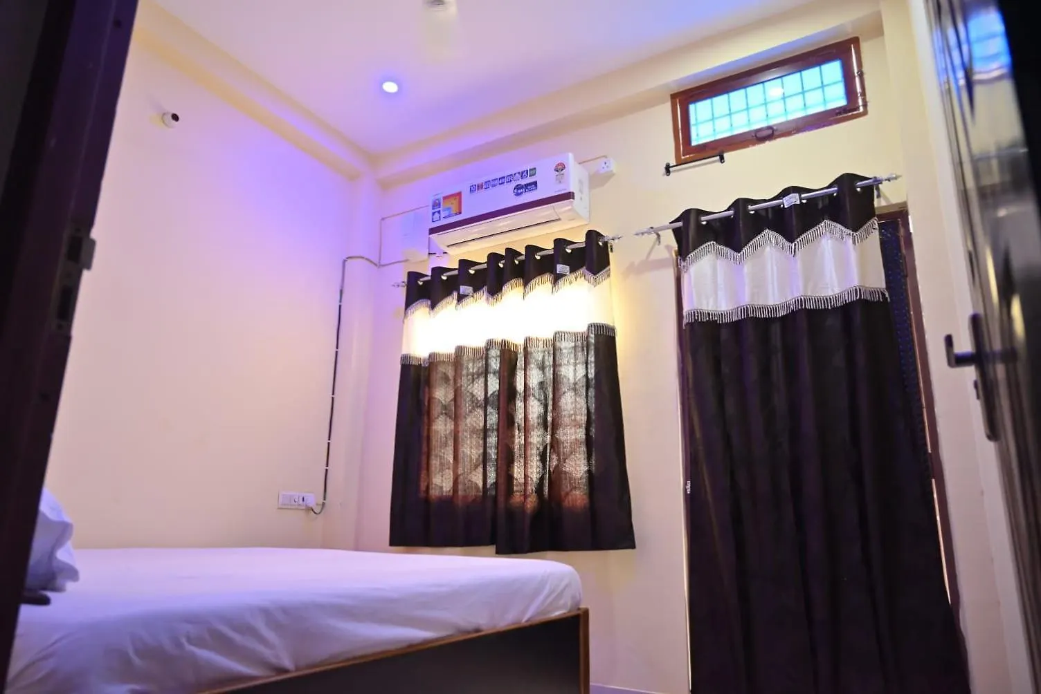 New Kashi Paying Guest House Varanasi India